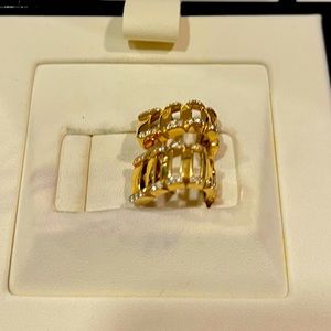 Patek Philippe earrings in 18k gold with round brilliant cut diamonds